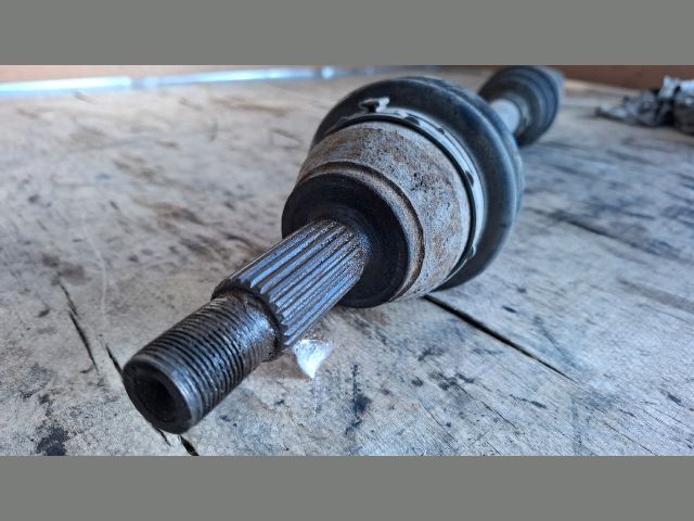 bontott FORD FIESTA V Jobb Féltengely