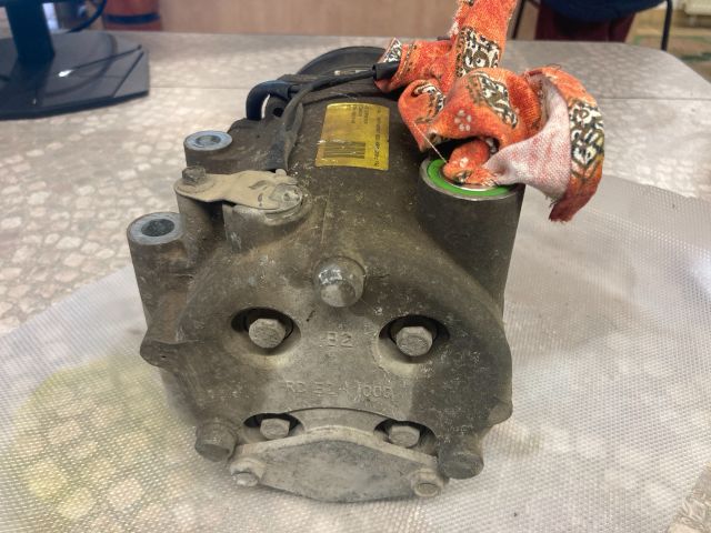 bontott FORD FIESTA V Klímakompresszor