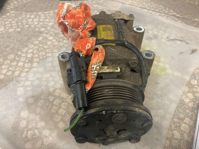 bontott FORD FIESTA V Klímakompresszor