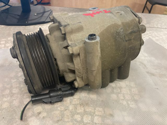 bontott FORD FIESTA V Klímakompresszor