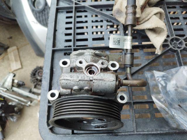 bontott FORD FIESTA V Kormányszervó Motor (Hidraulikus)