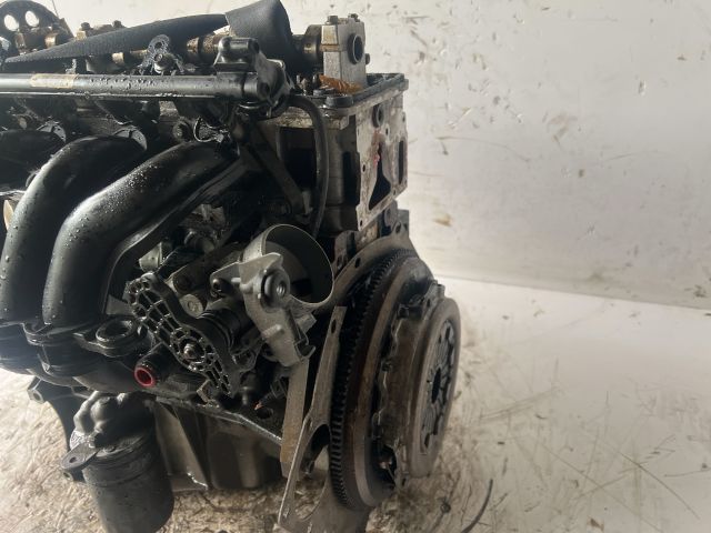 bontott FORD FIESTA V Motor (Fűzött blokk hengerfejjel)