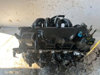 bontott FORD FIESTA V Motor (Fűzött blokk hengerfejjel)