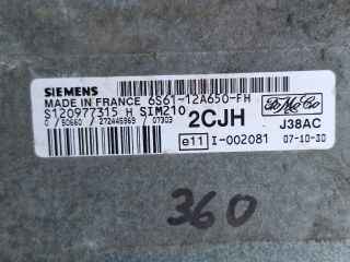 bontott FORD FIESTA V Motorvezérlő