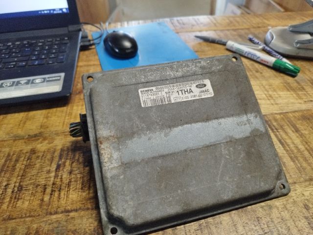 bontott FORD FIESTA V Motorvezérlő