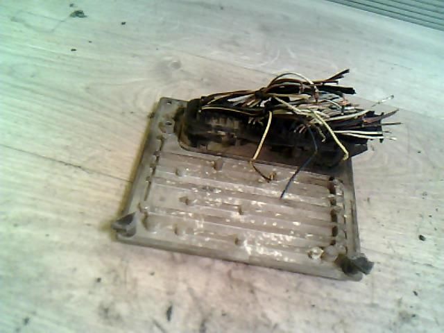 bontott FORD FIESTA V Motorvezérlő