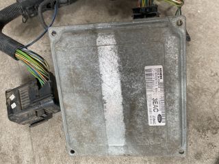 bontott FORD FIESTA V Motorvezérlő