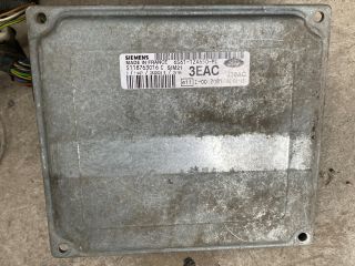 bontott FORD FIESTA V Motorvezérlő