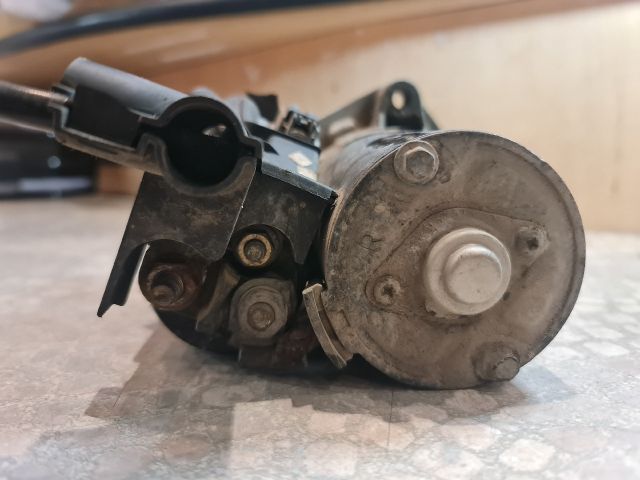 bontott FORD FIESTA V Önindító