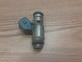 bontott FORD FIESTA V Porlasztó (1 db)