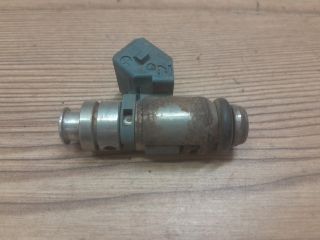 bontott FORD FIESTA V Porlasztó (1 db)