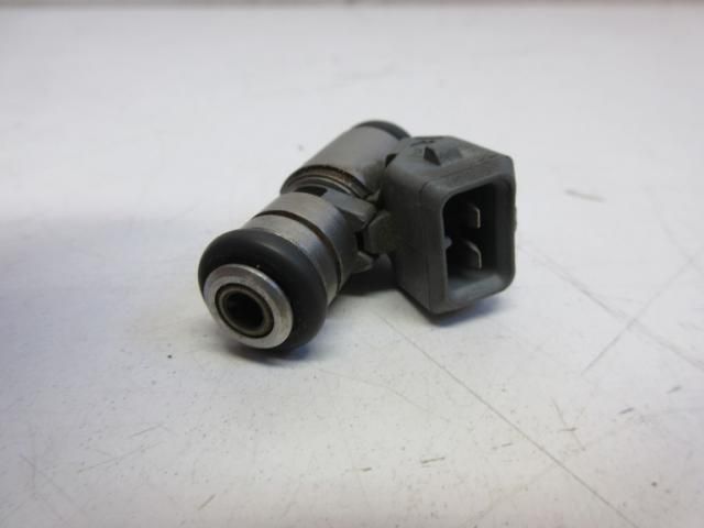 bontott FORD FIESTA V Porlasztó (1 db)