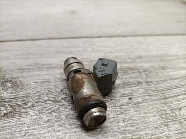 bontott FORD FIESTA V Porlasztó (1 db)