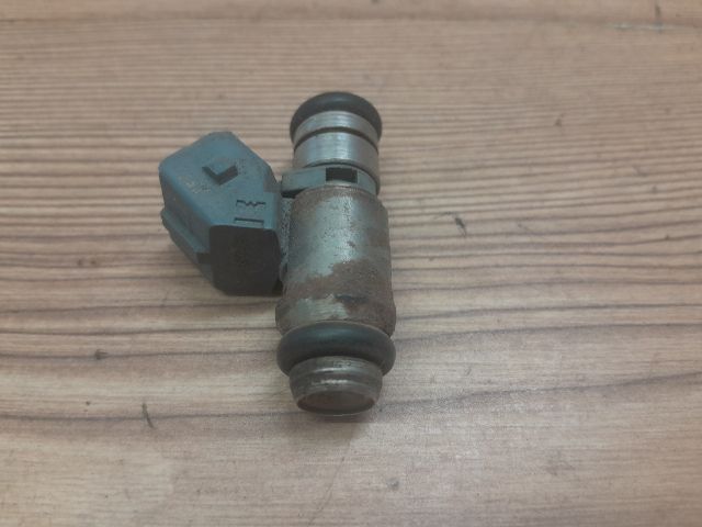 bontott FORD FIESTA V Porlasztó (1 db)