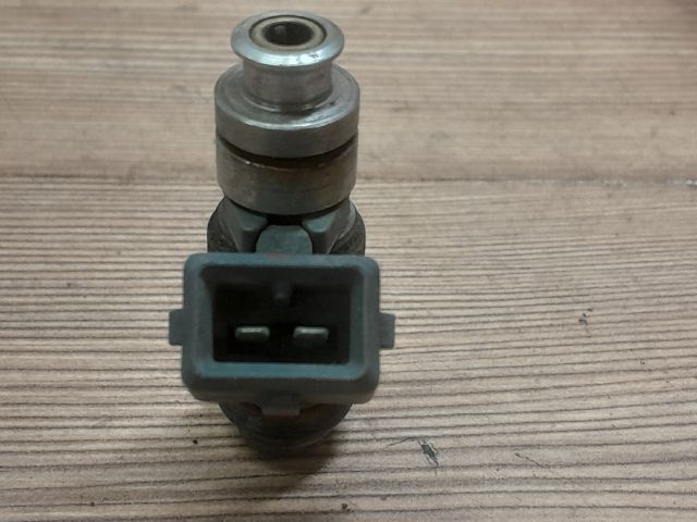 bontott FORD FIESTA V Porlasztó (1 db)