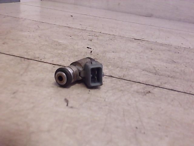 bontott FORD FIESTA V Porlasztó (1 db)