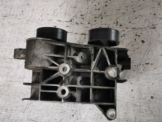 bontott FORD FIESTA V Szíjfeszítő Görgő