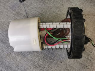 bontott FORD FIESTA V Üzemanyag Szivattyú