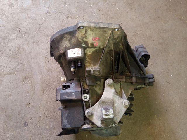 bontott FORD FIESTA V Váltó (Mechanikus)