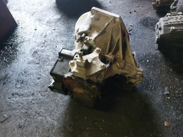 bontott FORD FIESTA V Váltó (Mechanikus)