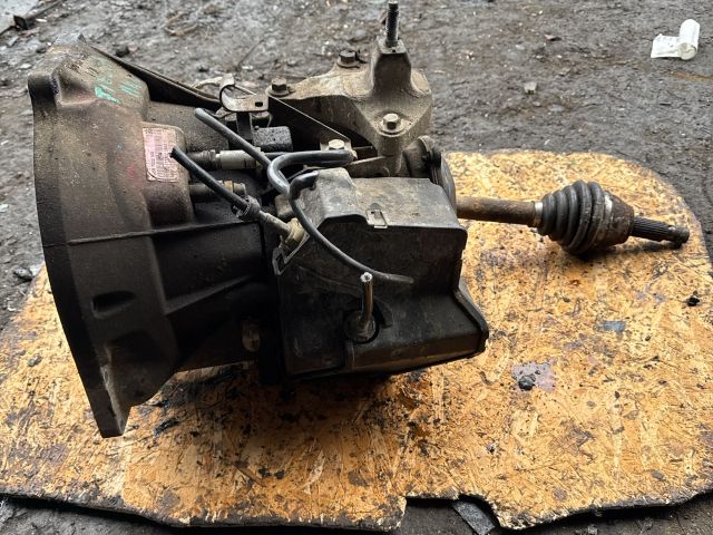 bontott FORD FIESTA V Váltó (Mechanikus)