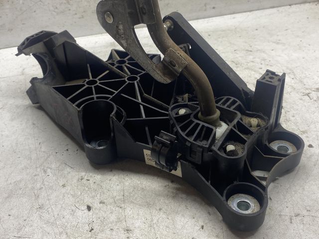 bontott FORD FIESTA V Váltókar (Mechanikus)