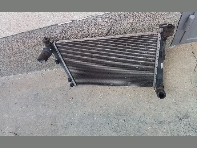 bontott FORD FIESTA V Vízhűtő Radiátor (Klímás)