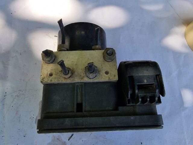 bontott FORD FIESTA V ABS Kocka