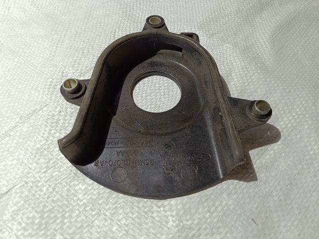 bontott FORD FIESTA V Alsó Vezérlés Burkolat