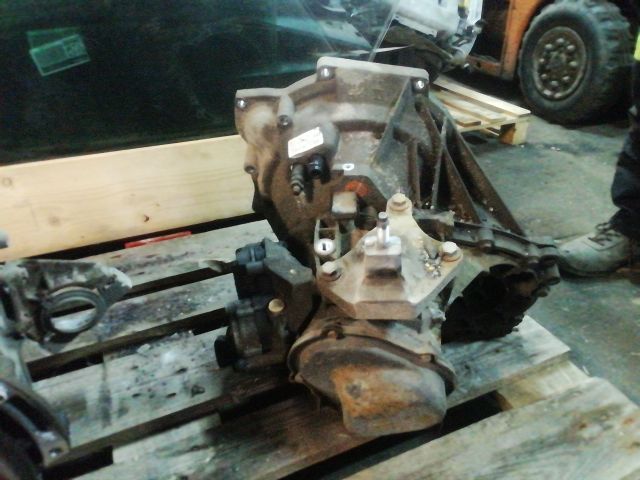 bontott FORD FIESTA V Automata Váltó