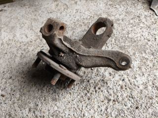 bontott FORD FIESTA V Bal első Csonkállvány Kerékaggyal