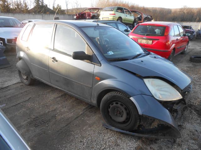 bontott FORD FIESTA V Bal első Csonkállvány Kerékaggyal