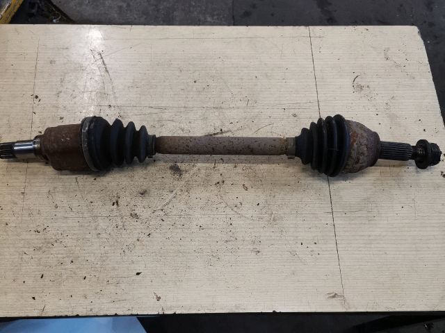 bontott FORD FIESTA V Bal Féltengely