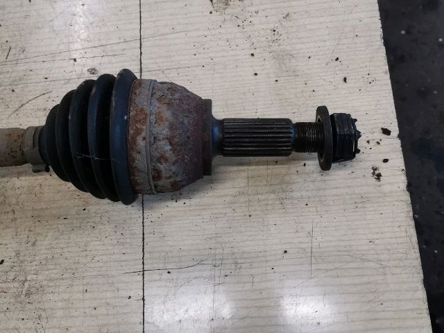 bontott FORD FIESTA V Bal Féltengely