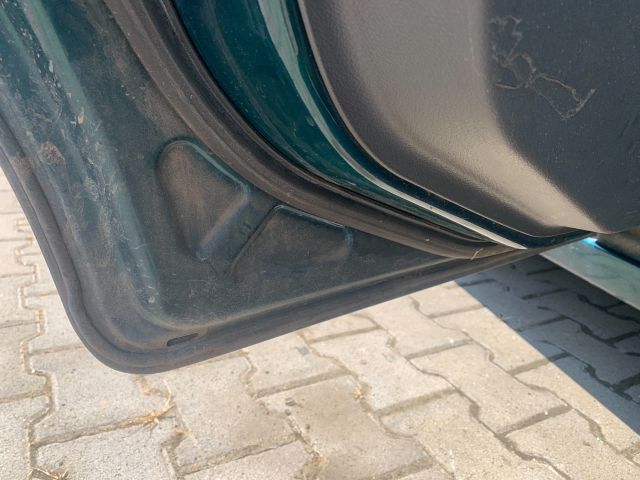 bontott FORD FIESTA V Bal hátsó Rugó