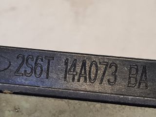 bontott FORD FIESTA V Biztosítéktábla Motortér