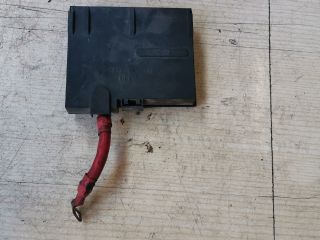 bontott FORD FIESTA V Biztosítéktábla Motortér