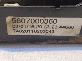 bontott FORD FIESTA V Biztosítéktábla Motortér