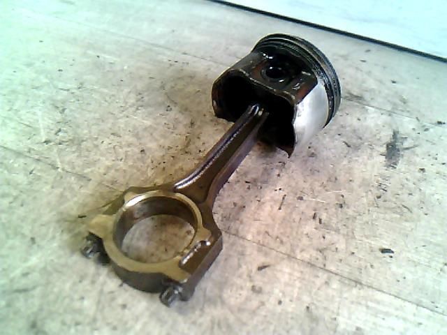 bontott FORD FIESTA V Dugattyú és Hajtókar