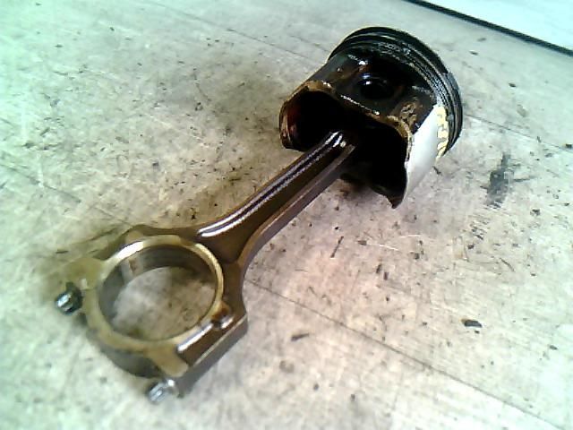 bontott FORD FIESTA V Dugattyú és Hajtókar