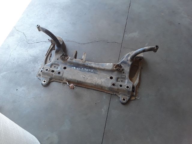 bontott FORD FIESTA V Első Bölcső