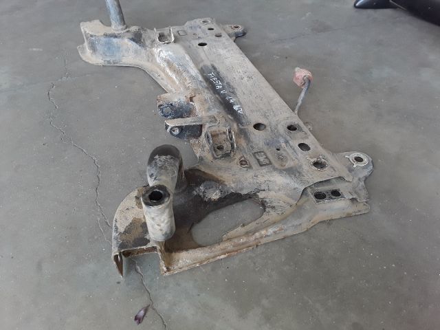 bontott FORD FIESTA V Első Bölcső