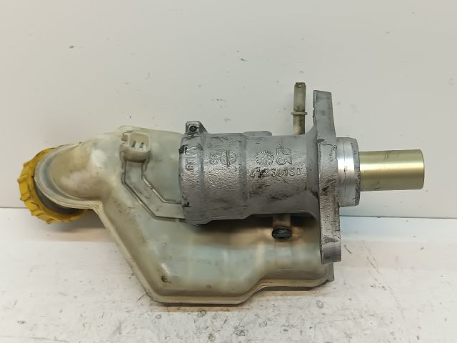 bontott FORD FIESTA V Főfékhenger