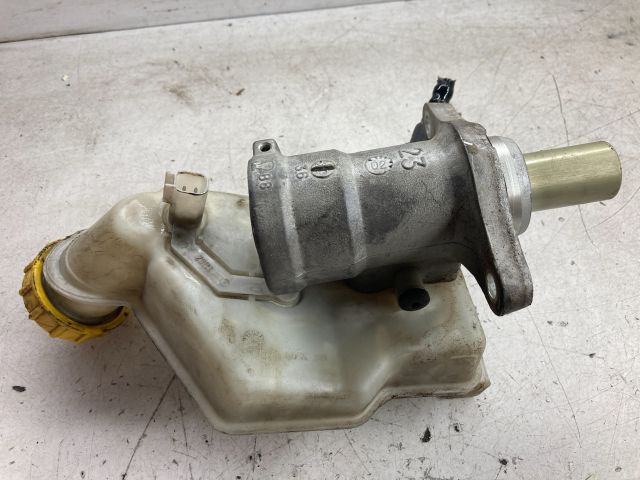 bontott FORD FIESTA V Főfékhenger