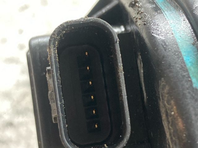 bontott FORD FIESTA V Fojtószelep (Elektromos)