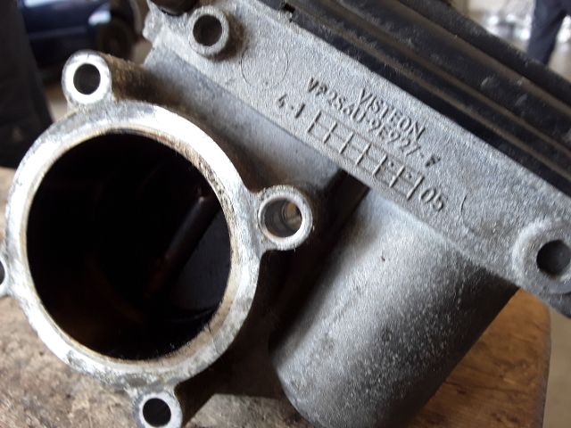 bontott FORD FIESTA V Fojtószelep (Elektromos)