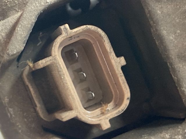 bontott FORD FIESTA V Generátor