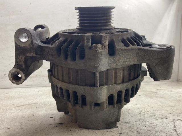 bontott FORD FIESTA V Generátor