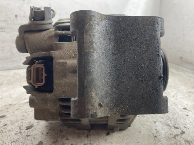 bontott FORD FIESTA V Generátor