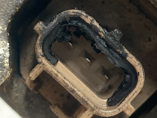 bontott FORD FIESTA V Generátor